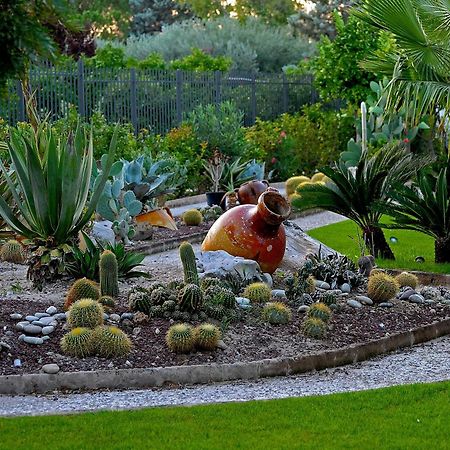 ホテル Il Giardino Del Te バルレッタ エクステリア 写真